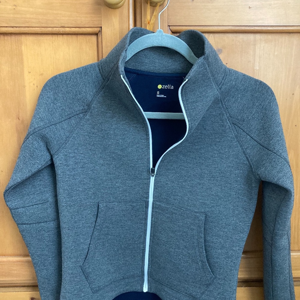 Zella, Girls zip up sweater